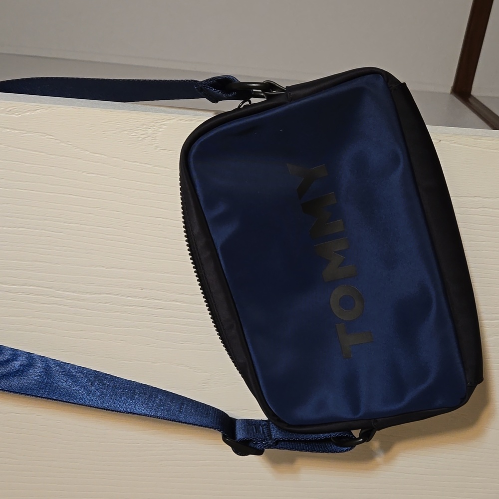 Crossbody bag